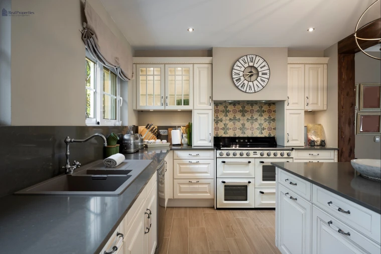 Moradia T3 para Venda em Quarteira Foto 13