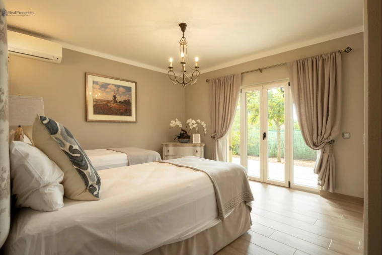 Moradia T3 para Venda em Quarteira Foto 27