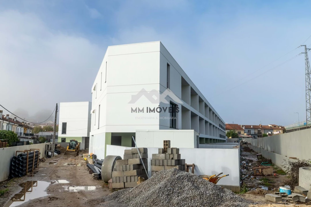 Moradia T4 para Venda em Valongo Foto 38