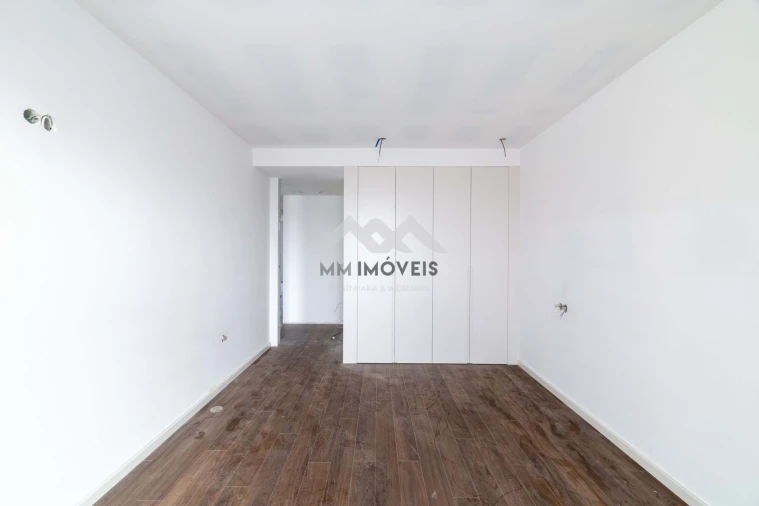 Moradia T4 para Venda em Valongo Foto 23