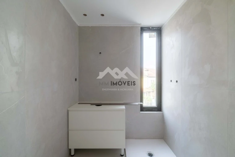 Moradia T4 para Venda em Valongo Foto 30