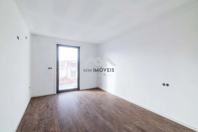 Moradia T4 para Venda em Valongo Foto 20