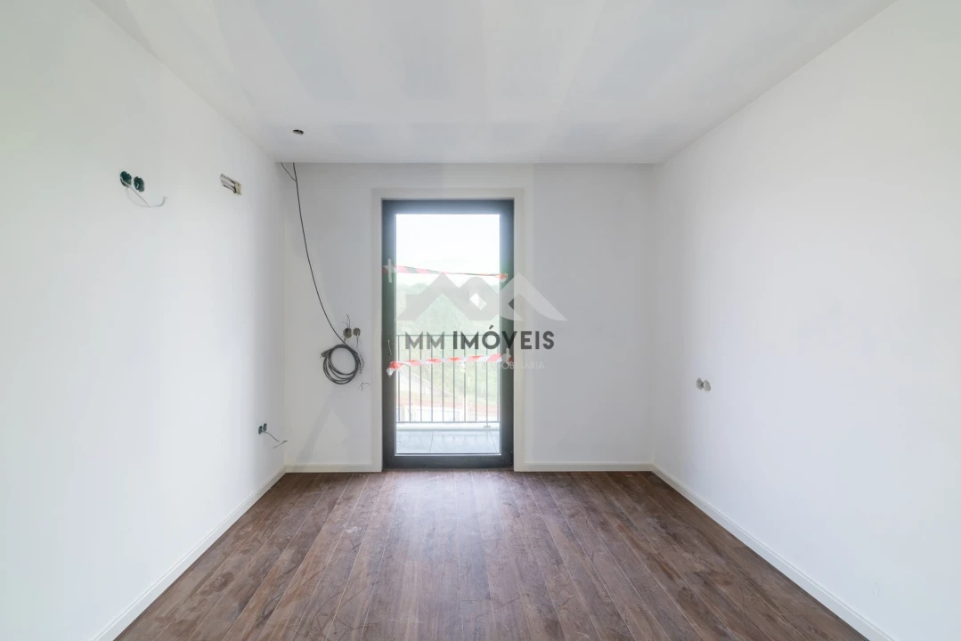 Moradia T4 para Venda em Valongo Foto 25