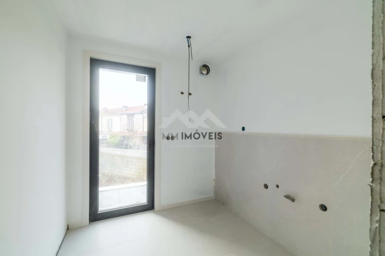 Moradia T3 para Venda em Valongo Foto 31