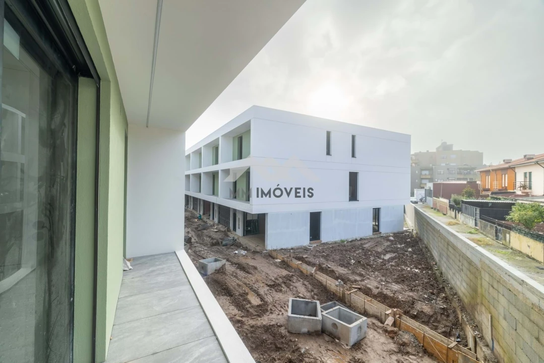 Moradia T3 para Venda em Valongo Foto 33