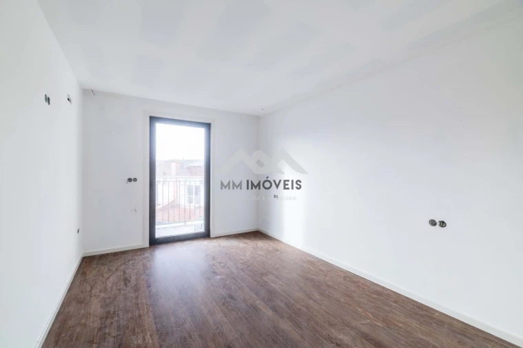 Moradia T3 para Venda em Valongo Foto 18