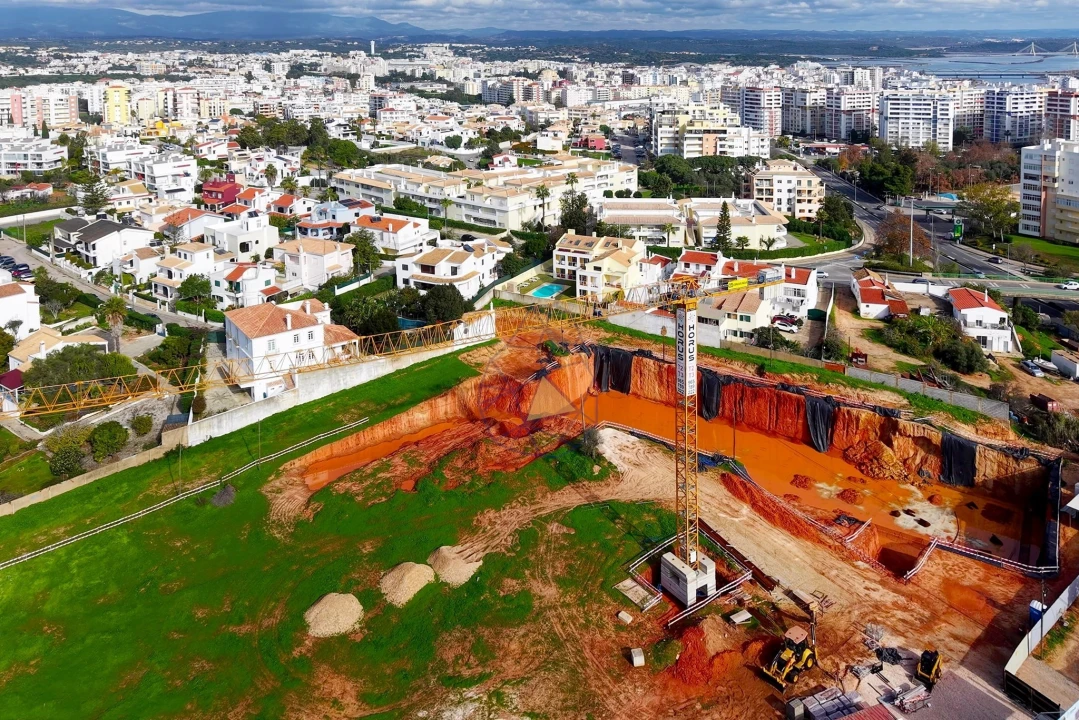 Apartamento T2 para Venda em Portimão Foto 35