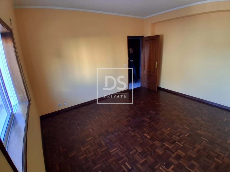 Apartamento T2 para Venda em Cidade da Maia Foto 16