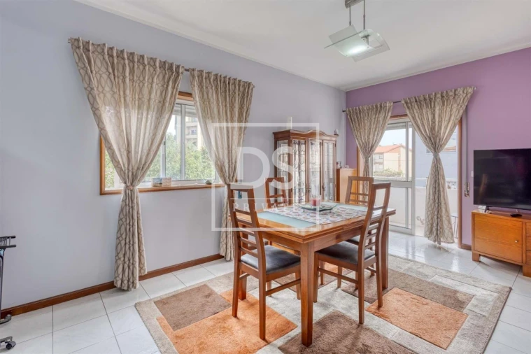 Apartamento T2 para Venda em Cidade da Maia Foto 7