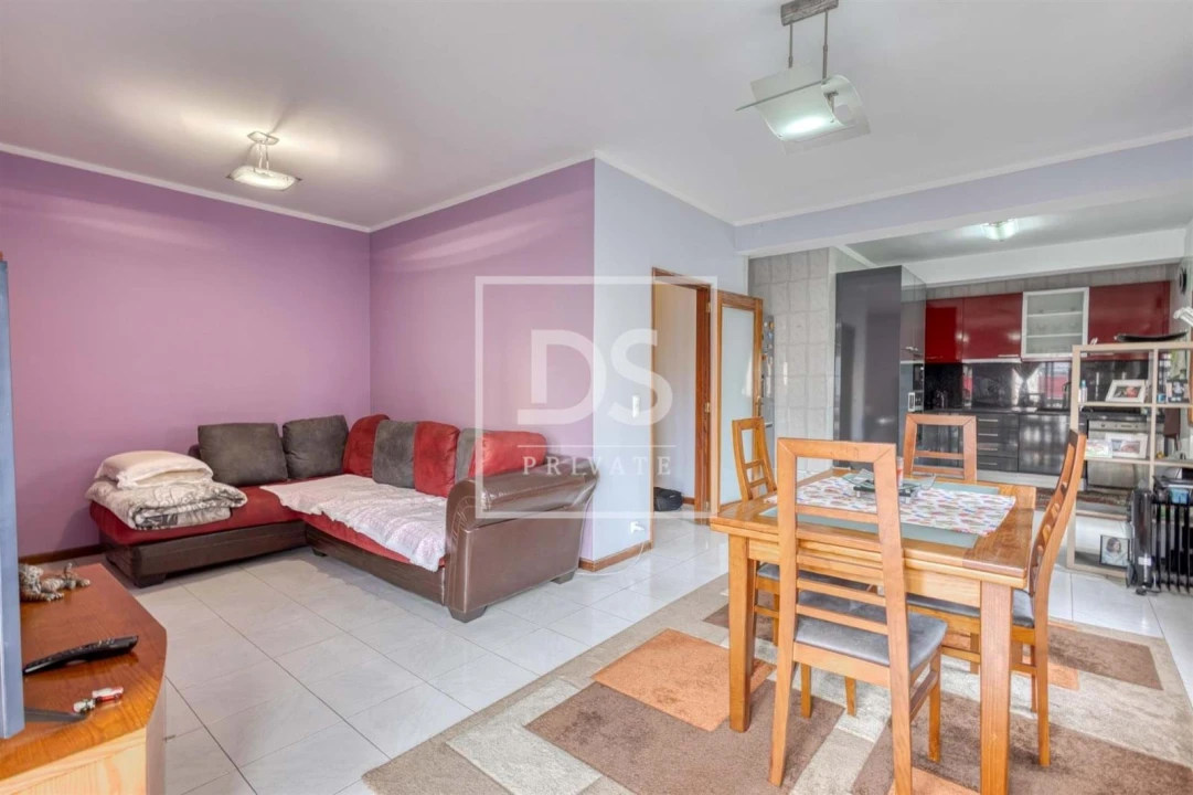 Apartamento T2 para Venda em Cidade da Maia Foto 5