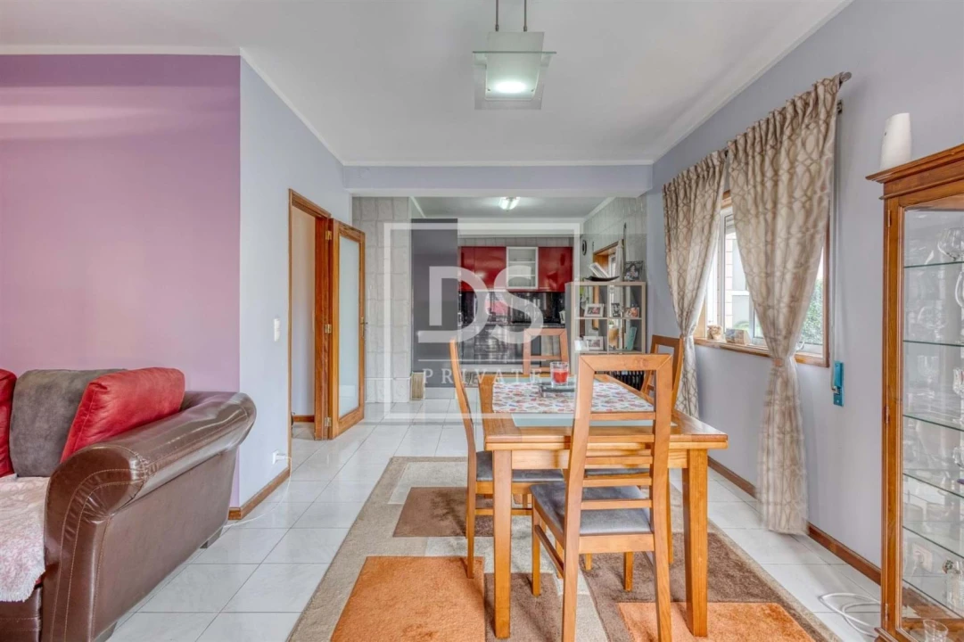 Apartamento T2 para Venda em Cidade da Maia Foto 6