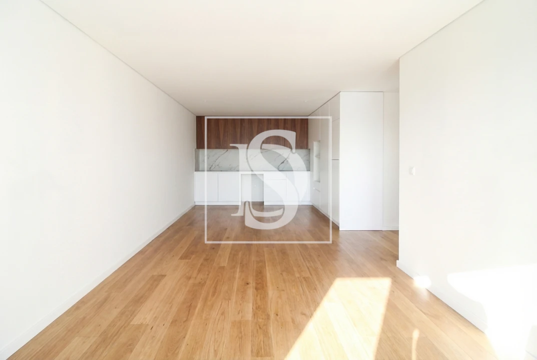 Apartamento T3 para Venda em Antas e Abade de Vermoim Foto 1