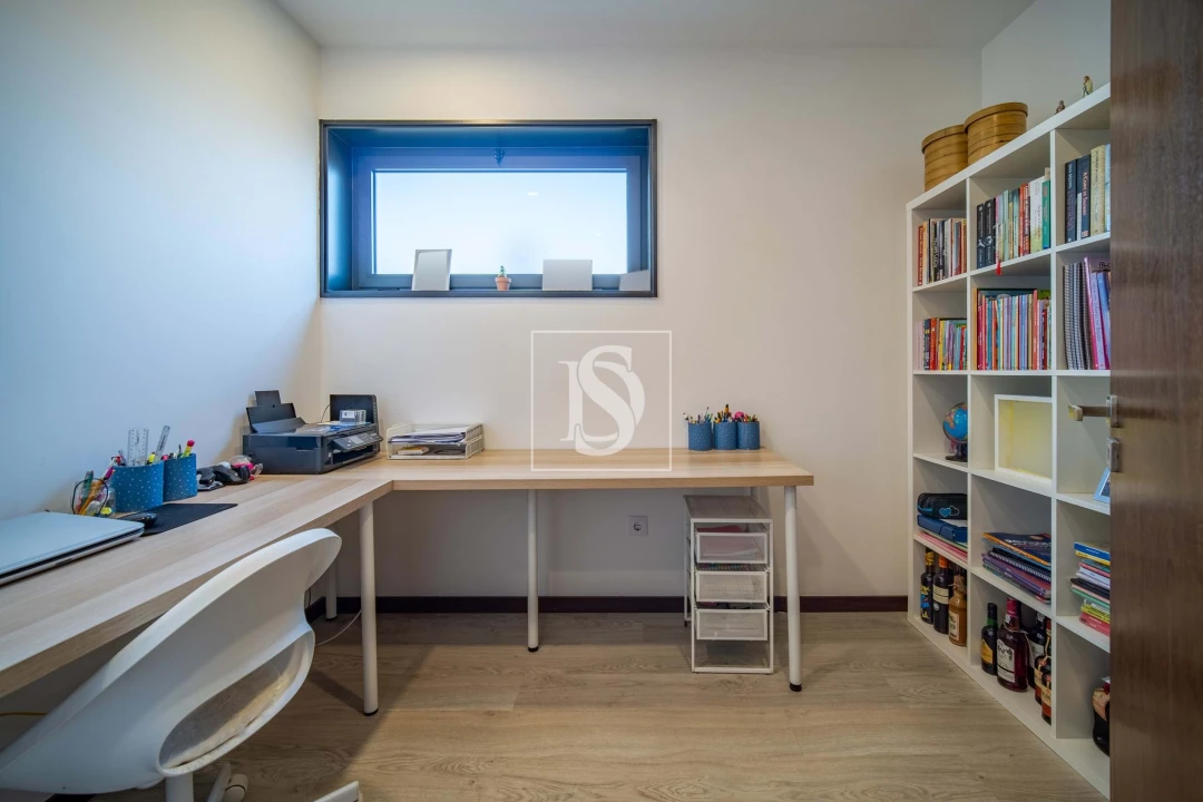 Moradia T3 para Venda em Airo Foto 18