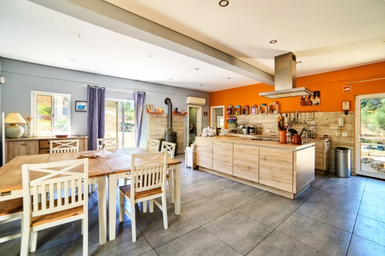 Moradia T6 para Venda em Moncarapacho e Fuseta Foto 7