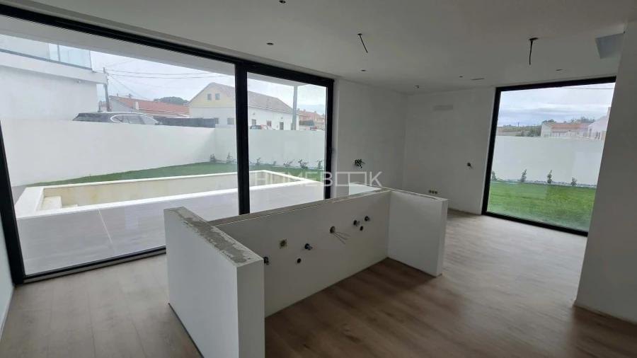 Moradia T4 para Venda em Agualva e Mira-Sintra Foto 10