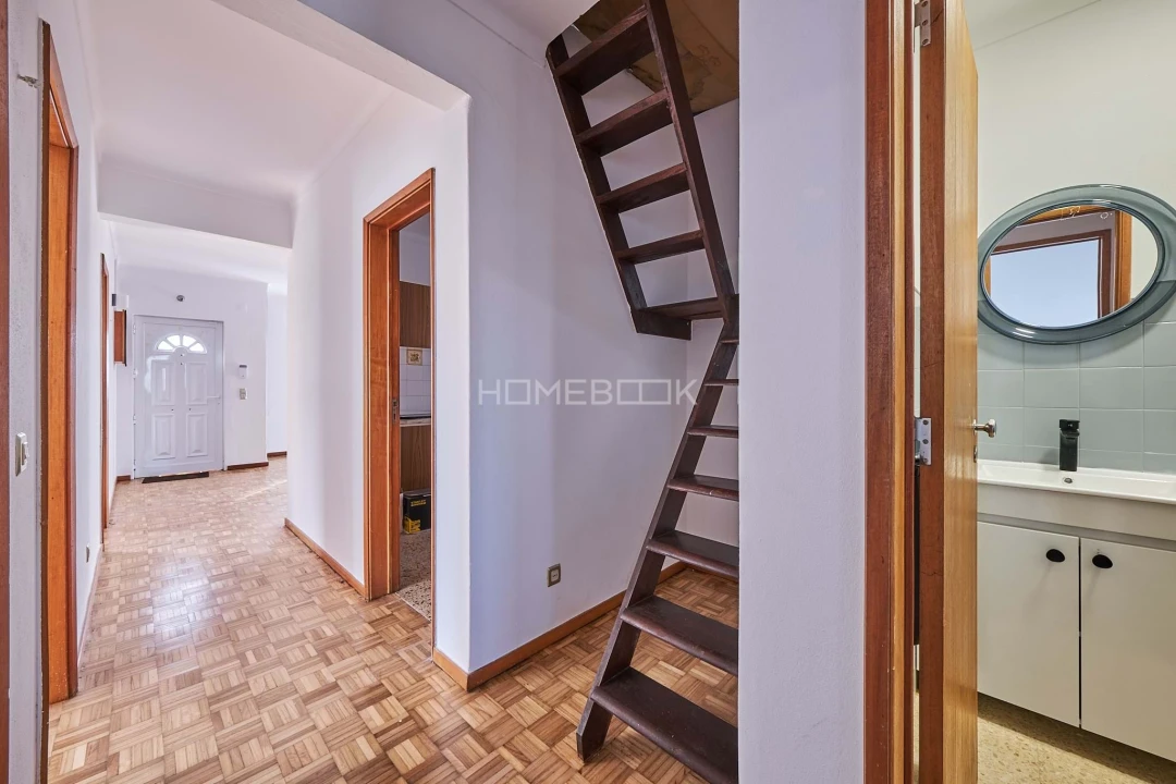 Apartamento T3 para Venda em Quinta do Anjo Foto 16