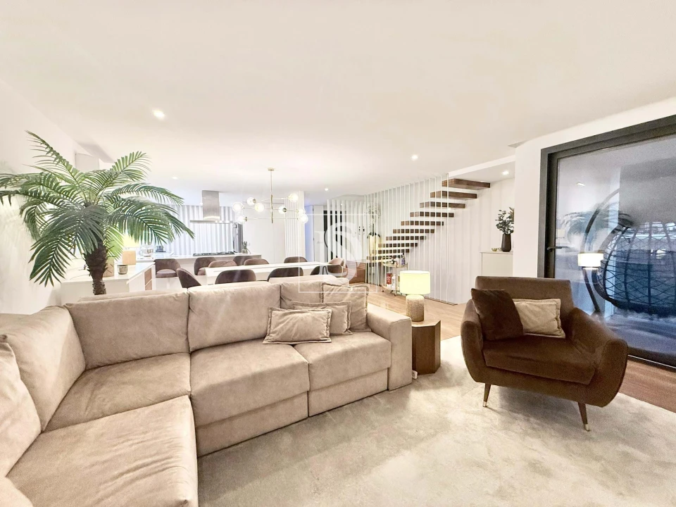 Moradia T3 para Venda em Santo Tirso, Couto (Santa Cristina e São Miguel) e Burgães Foto 1