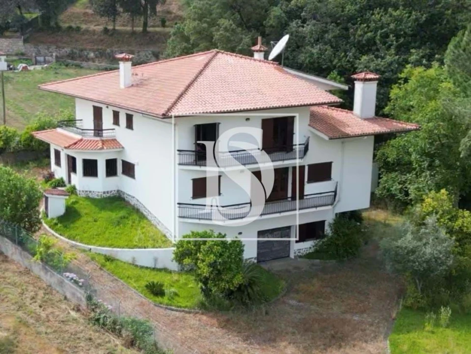 Moradia T6 para Venda em Lanheses Foto 2