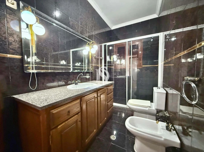 Moradia T6 para Venda em Lanheses Foto 23