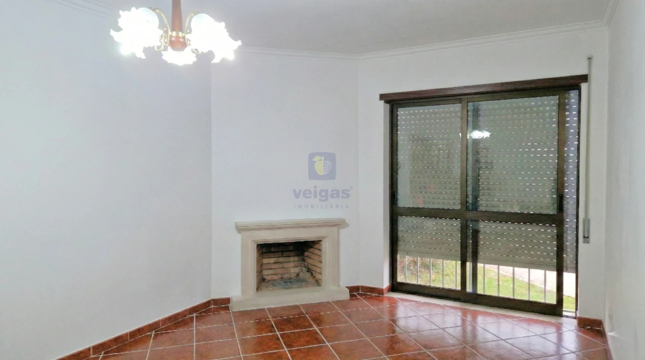 Apartamento T1 para Venda em Marinha Grande Foto 1