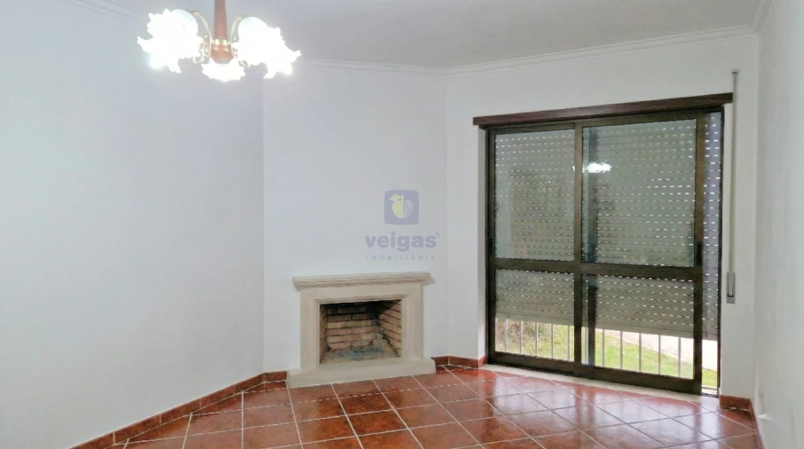 Apartamento T1 para Venda em Marinha Grande Foto 1