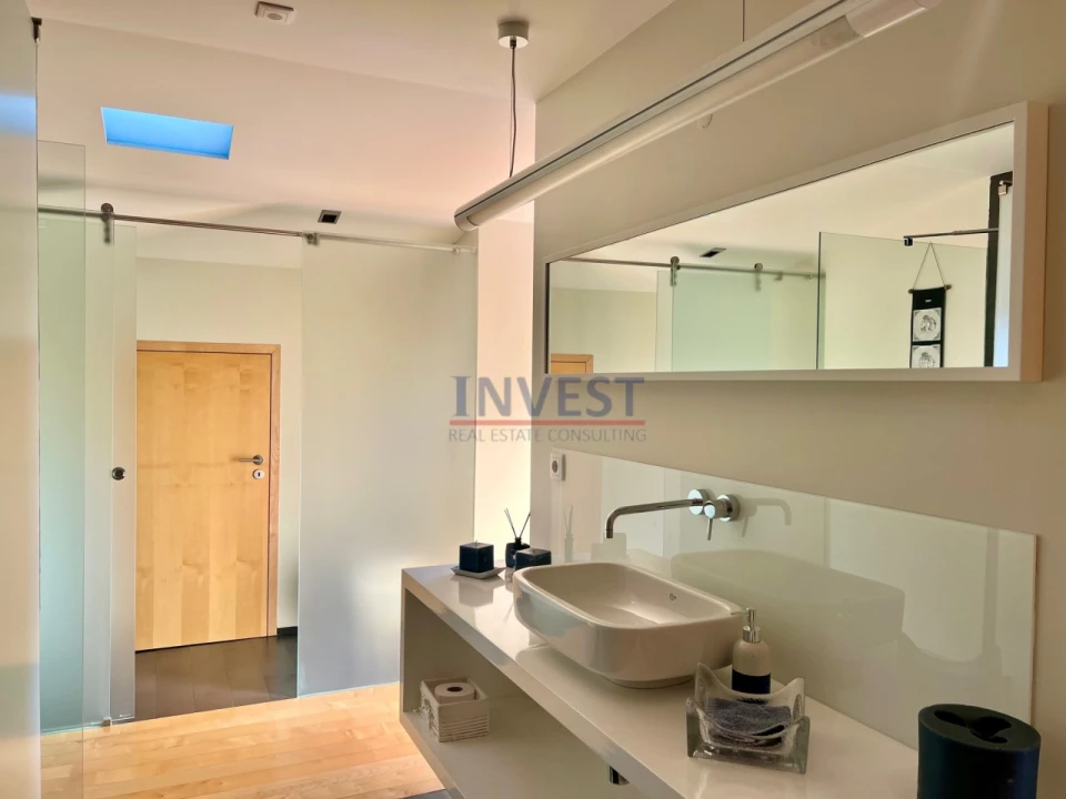 Moradia T5 para Venda em Cidade da Maia Foto 46