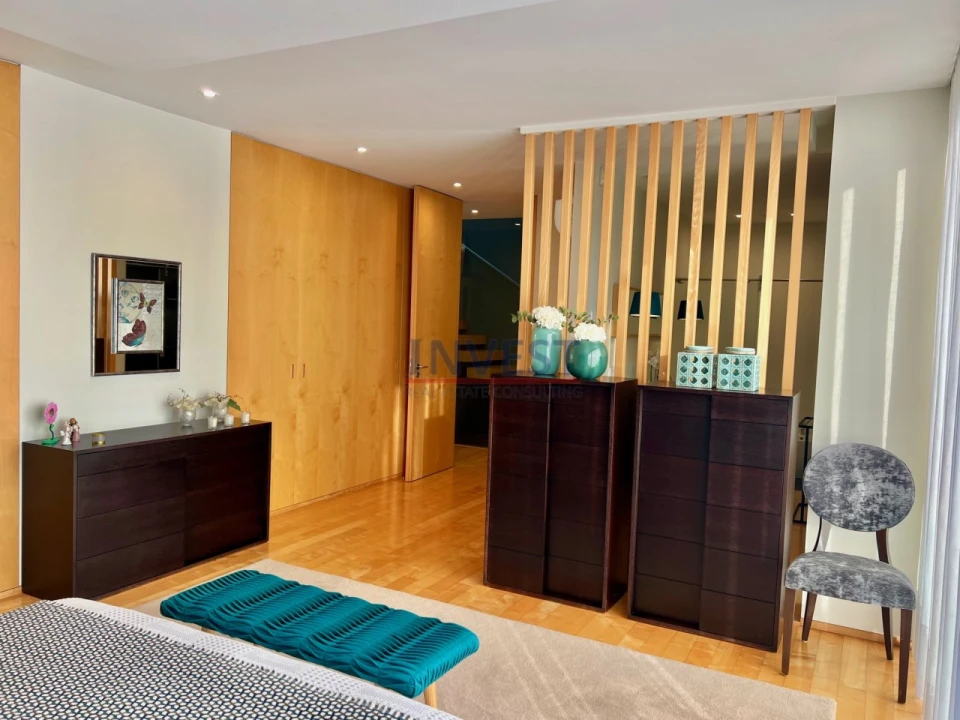 Moradia T5 para Venda em Cidade da Maia Foto 23