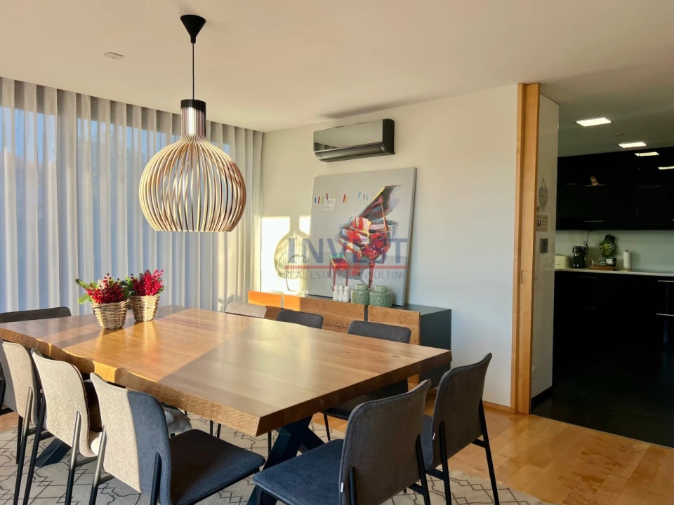 Moradia T5 para Venda em Cidade da Maia Foto 8