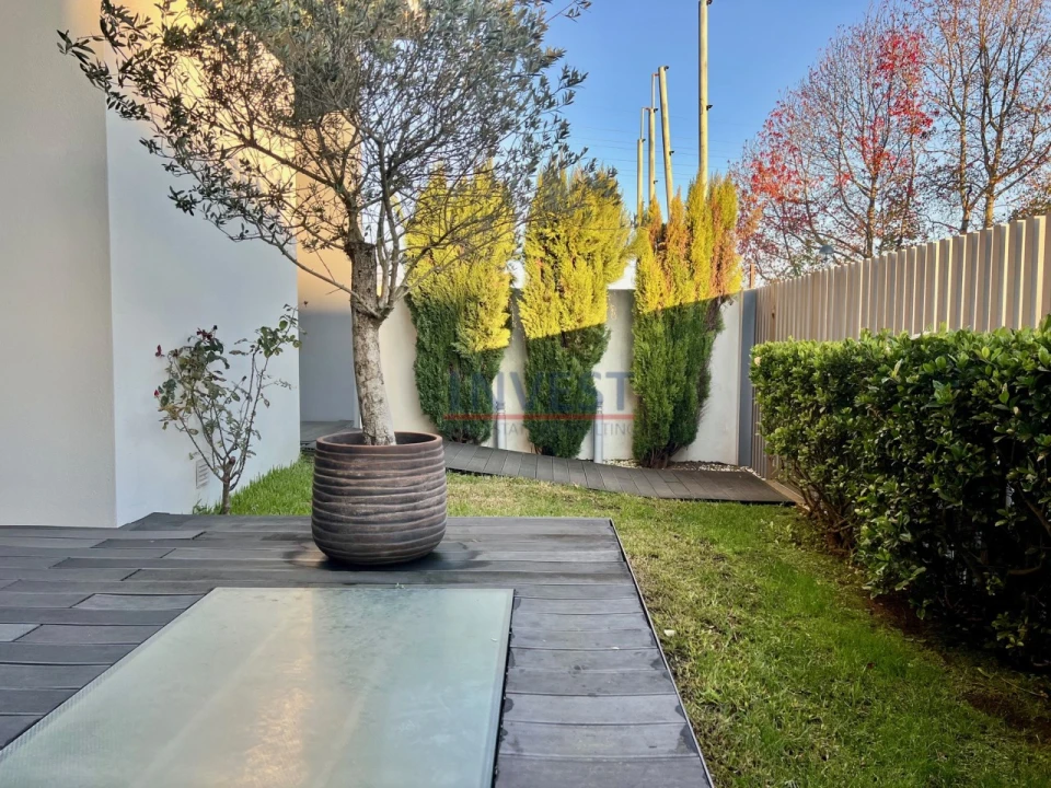 Moradia T5 para Venda em Cidade da Maia Foto 54