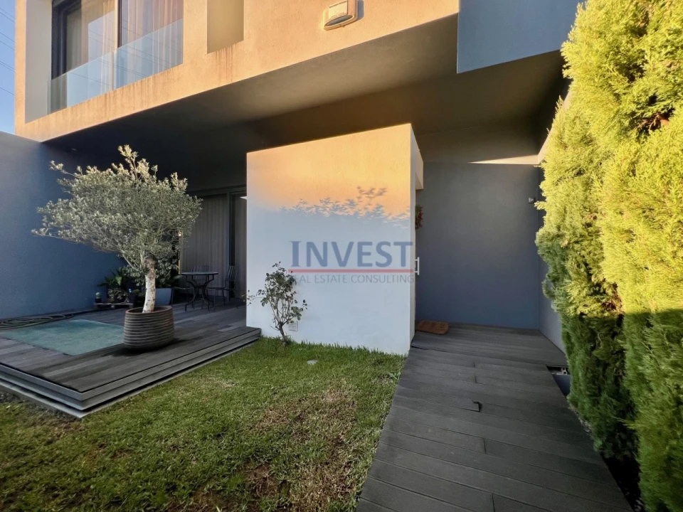 Moradia T5 para Venda em Cidade da Maia Foto 3