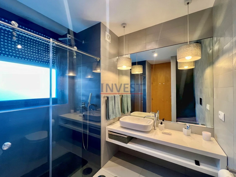 Moradia T5 para Venda em Cidade da Maia Foto 37