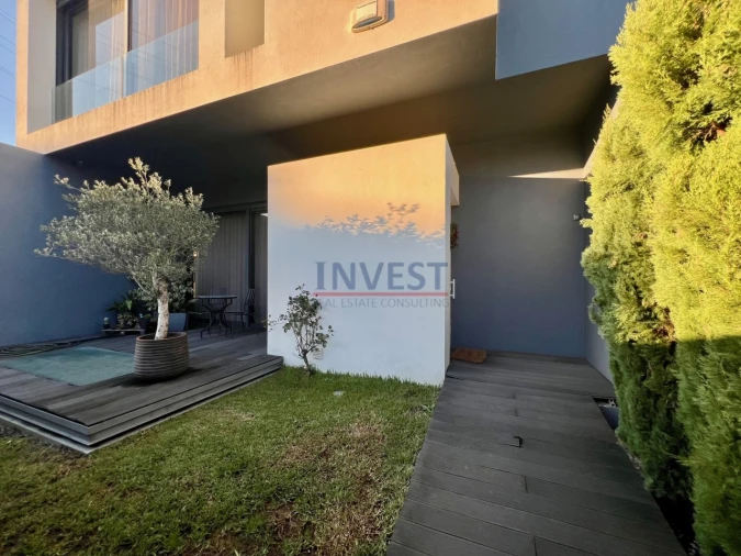 Moradia T5 para Venda em Cidade da Maia Foto 3