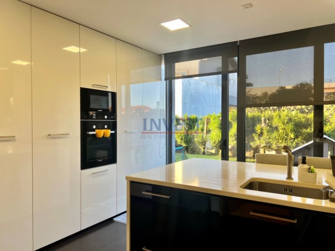 Moradia T5 para Venda em Cidade da Maia Foto 19