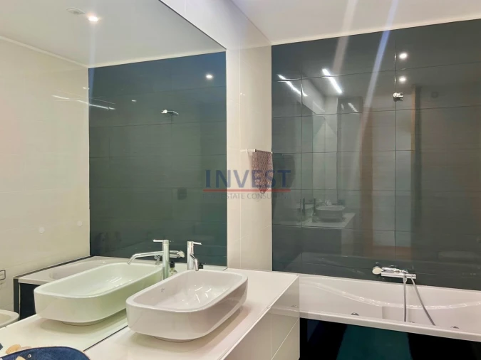 Moradia T5 para Venda em Cidade da Maia Foto 32