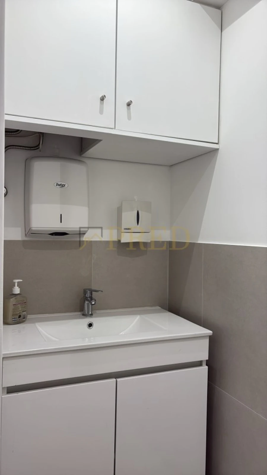 Armazém para Arrendamento em Paranhos Foto 2