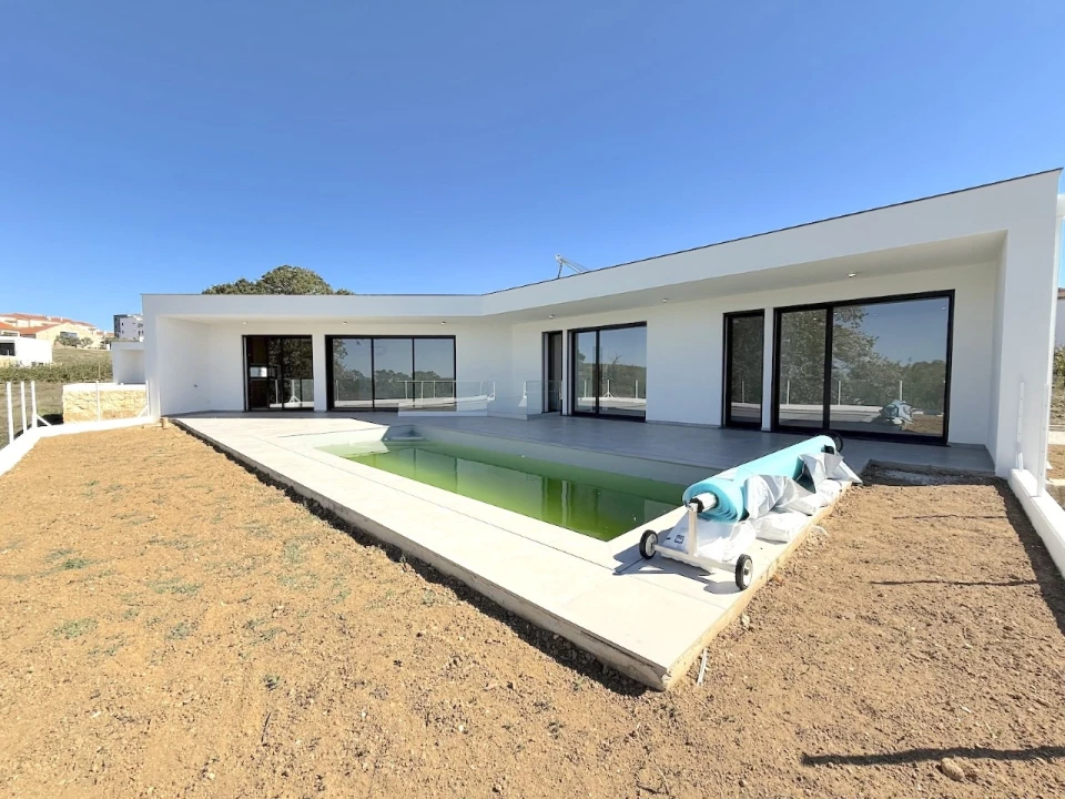 Moradia T4 para Venda em Nossa Senhora do Pópulo, Coto e São Gregório Foto 1