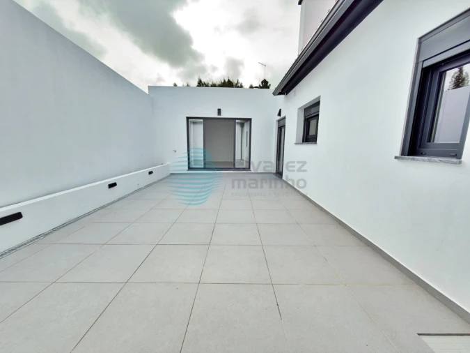 Moradia T3 para Venda em Santa Maria, São Pedro e Matacães Foto 19