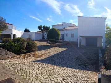 Moradia T4 para Venda em Lagoa e Carvoeiro