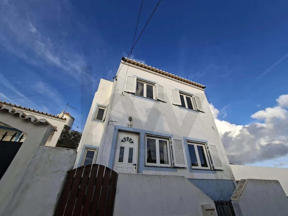 Moradia T4 para Venda em Vila do Bispo e Raposeira Foto 1