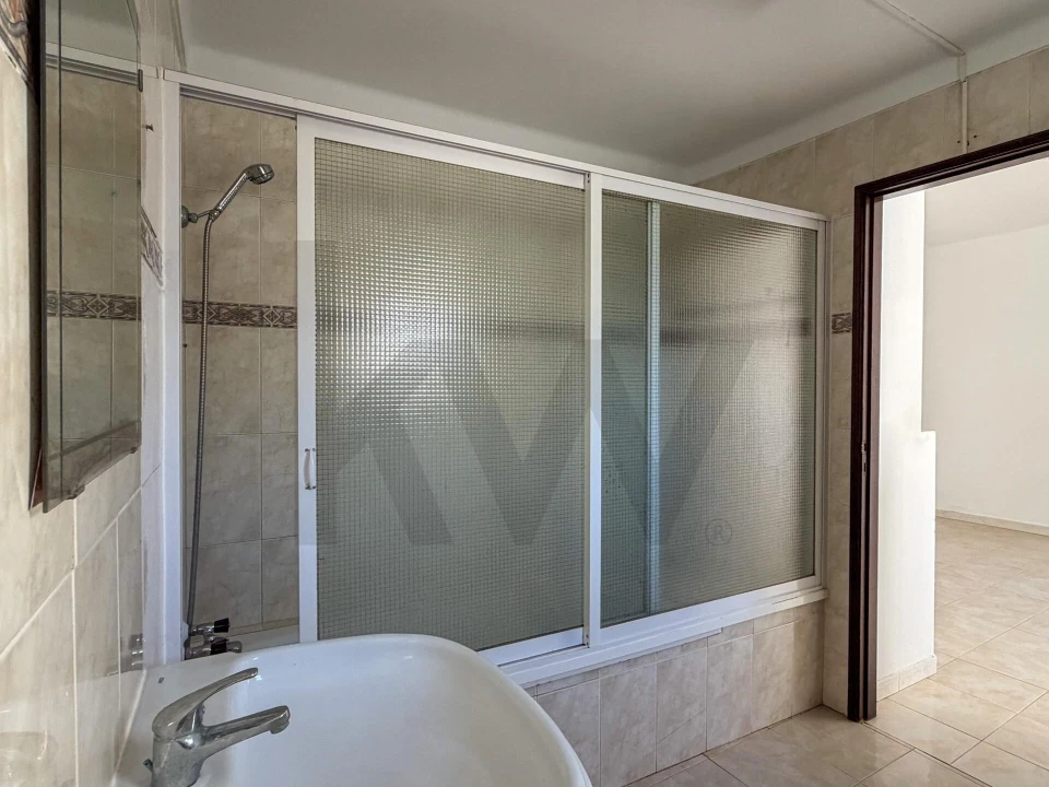 Moradia T3 para Venda em Pechão Foto 28