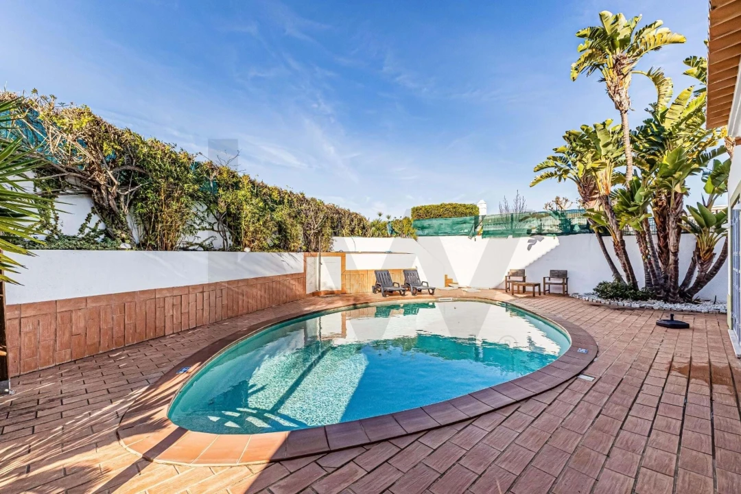 Moradia T3 para Arrendamento férias em Guia Foto 36