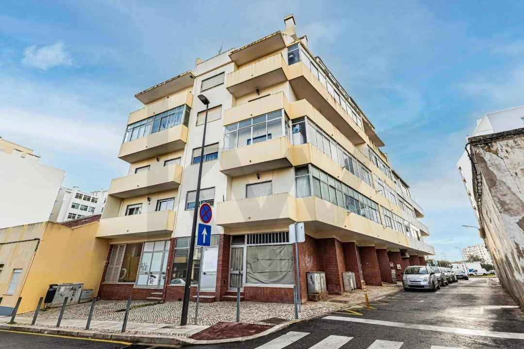 Apartamento T2 para Venda em Portimão Foto 1