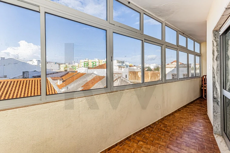 Apartamento T2 para Venda em Portimão Foto 15