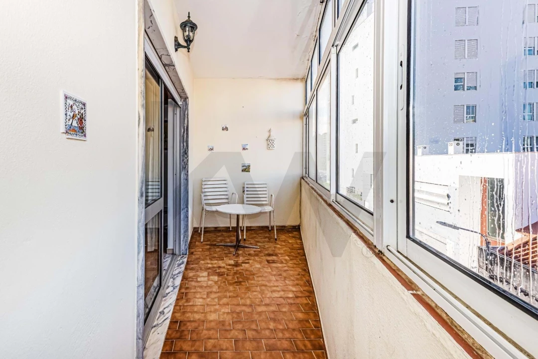 Apartamento T2 para Venda em Portimão Foto 17