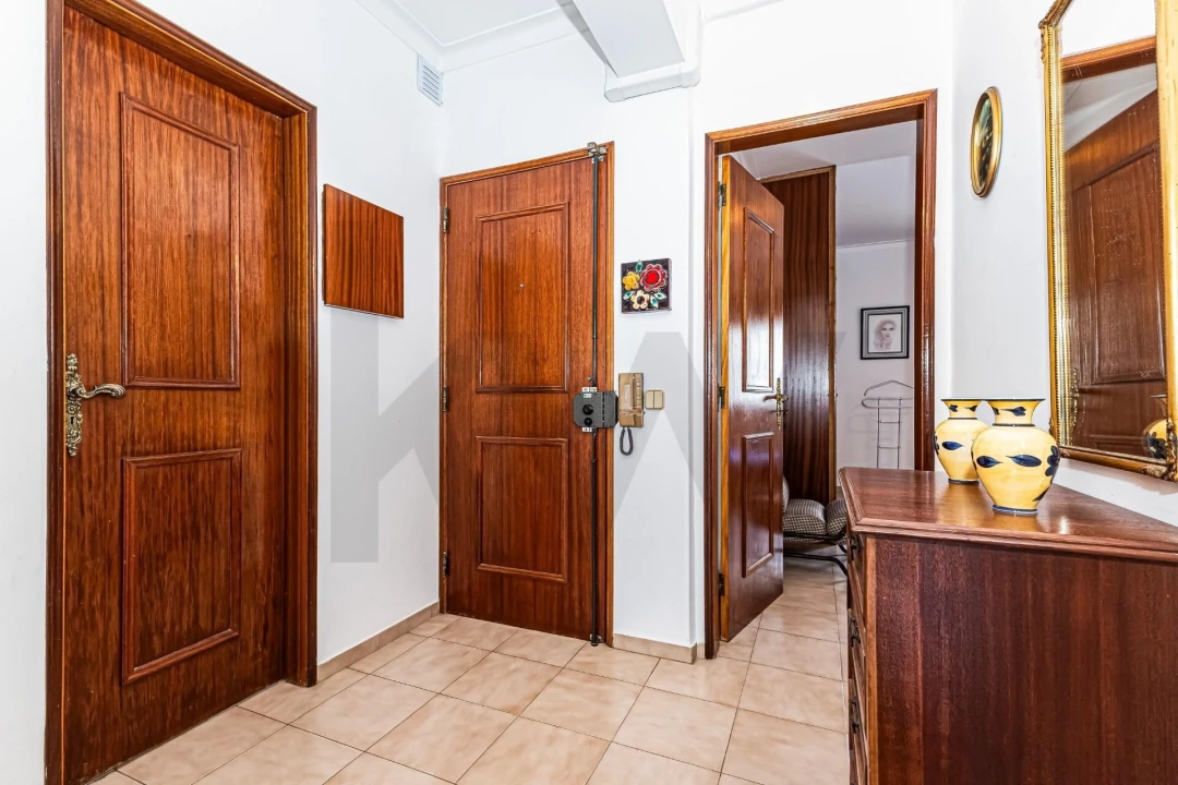 Apartamento T2 para Venda em Portimão Foto 3