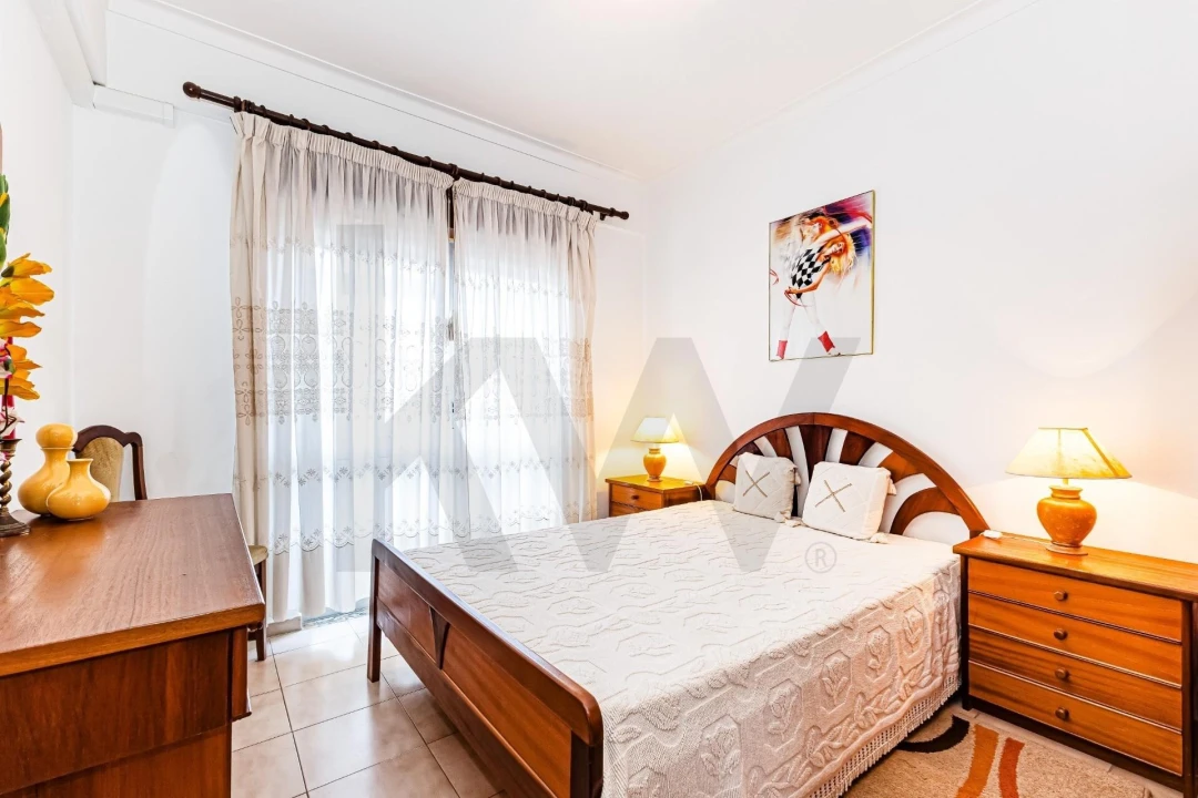 Apartamento T2 para Venda em Portimão Foto 8