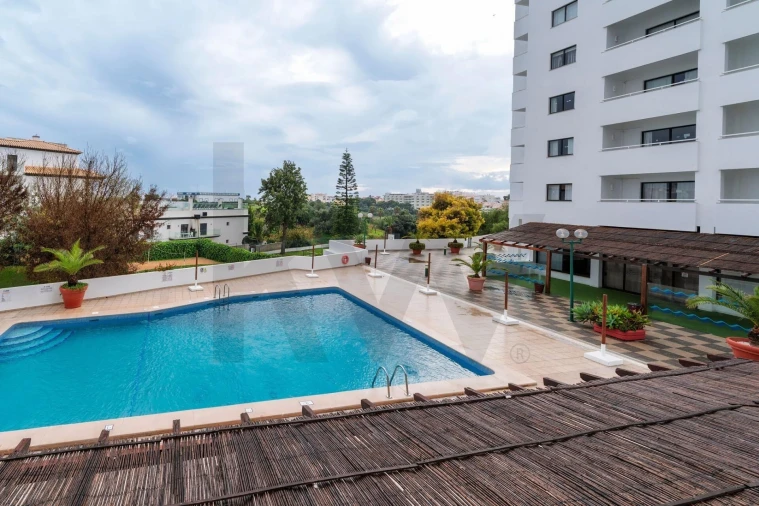 Apartamento T1 para Venda em Albufeira e Olhos de Água Foto 16