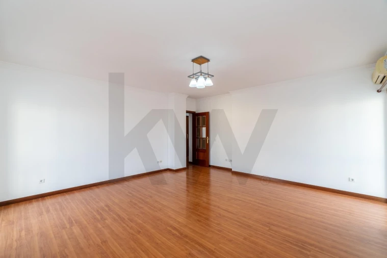 Apartamento T3 para Venda em Vila Real de Santo Antonio Foto 8