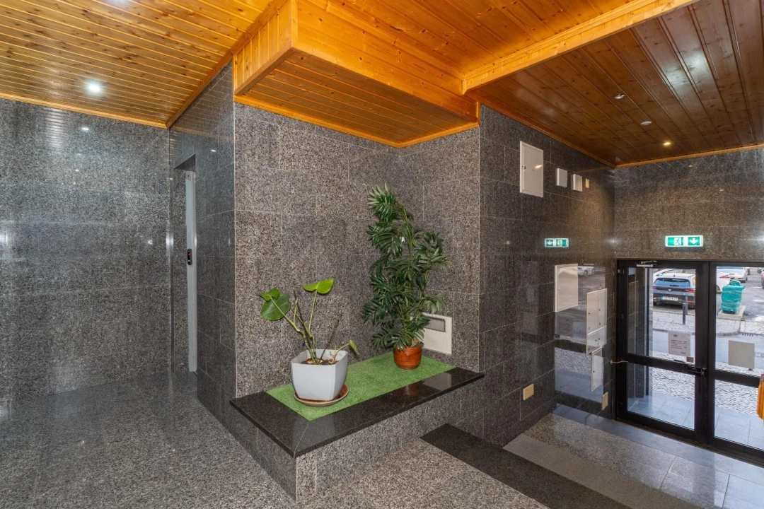 Apartamento T3 para Venda em Vila Real de Santo Antonio Foto 2