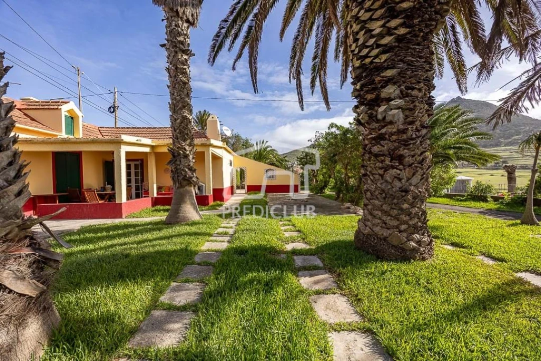 Moradia T4 para Venda em Porto Santo Foto 5